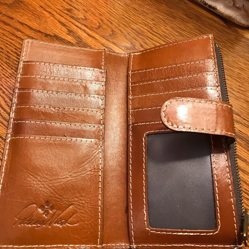 Patricia Nash leather wallet